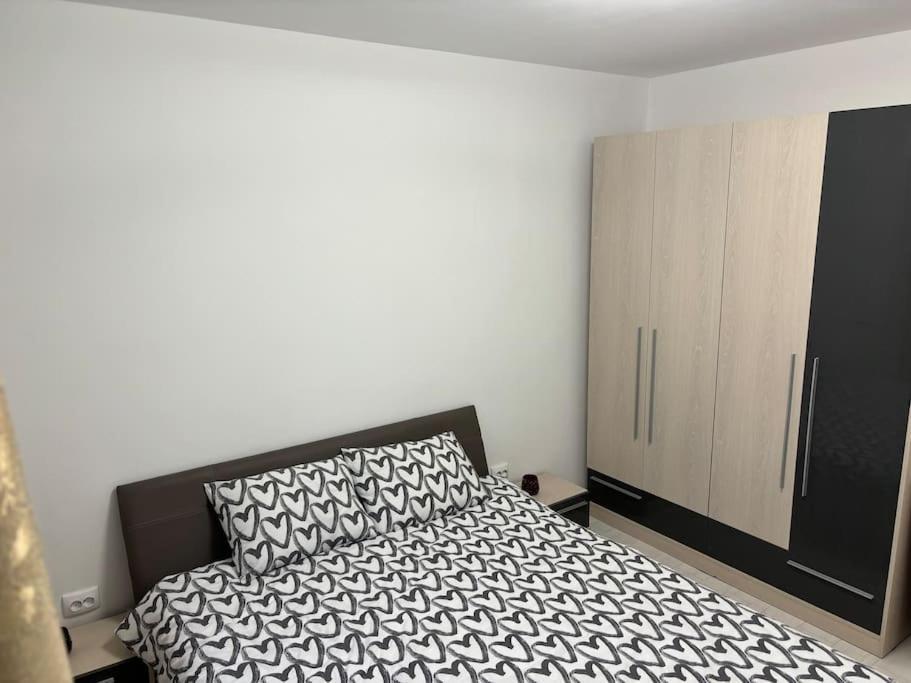 3 Camere Decomandat Bucureşti Exterior foto